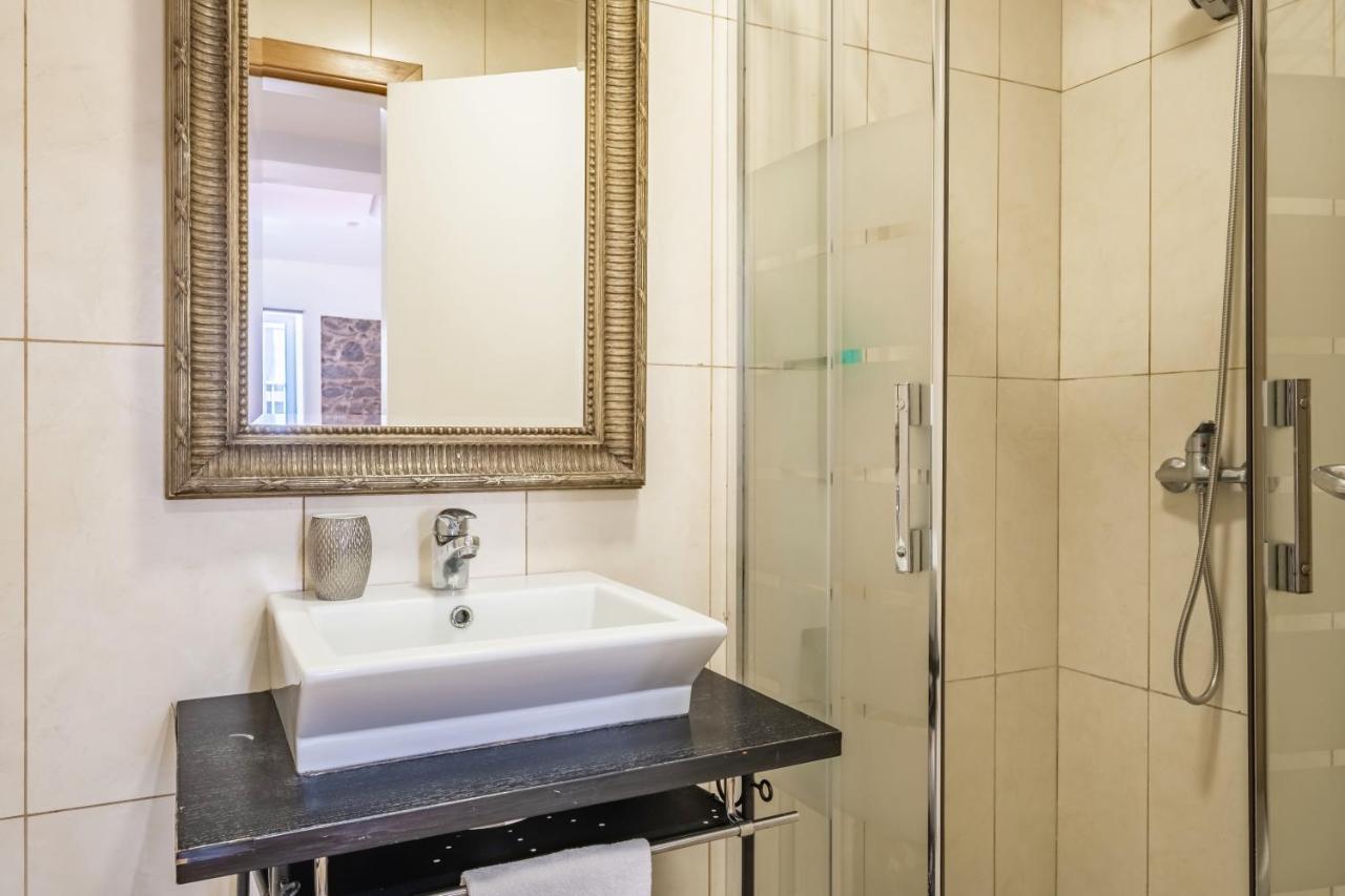 Cayres Suites Carmo Funchal  Kültér fotó
